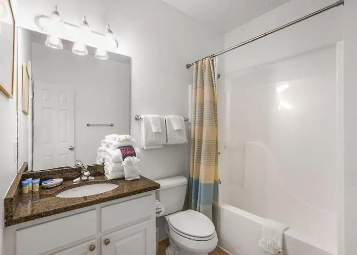Coastal Cove Escape Beach, Pool & Golf Cart Gulf Shores