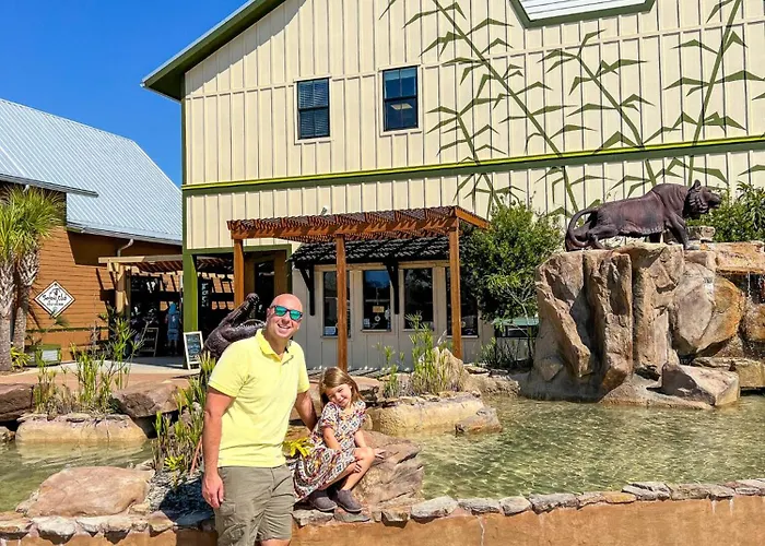 Coastal Cove Escape Beach, Pool & Golf Cart * Gulf Shores
